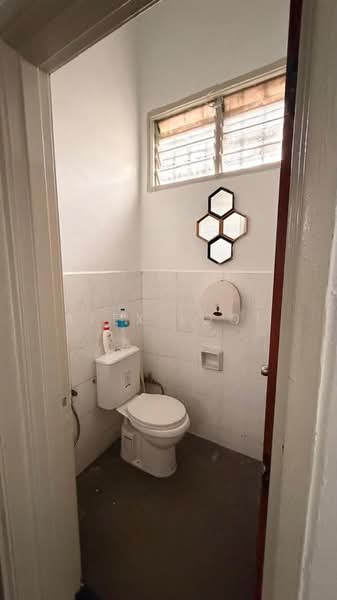 Shop / Office for Rent in Taman Molek (Johor Bahru) - Alex Looi - PropertyGuru.com.my
