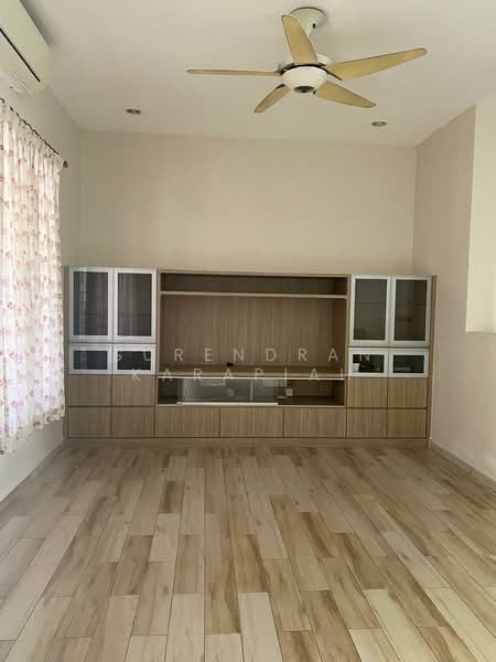 2-storey Terraced House for Sale in Setia Indah 9 (Setia Alam) - Surendran Karapiah - Living Room - PropertyGuru.com.my