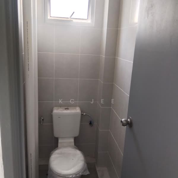 Kedai untuk Disewa di Pine Square (Kuching) - KC Jee - PropertyGuru.com.my