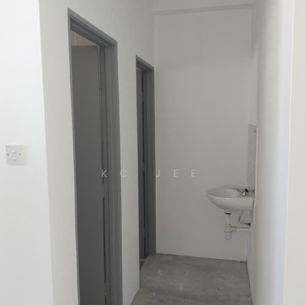 Kedai untuk Disewa di Pine Square (Kuching) - KC Jee - PropertyGuru.com.my