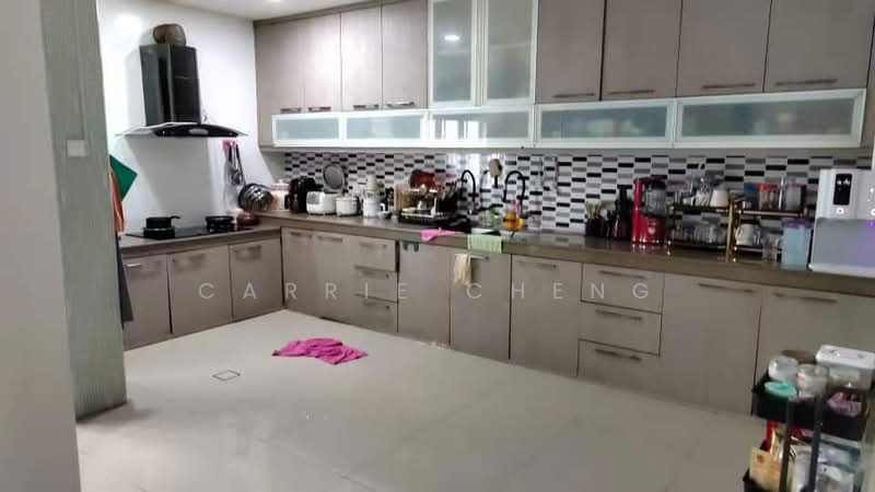 Semi-Detached House for Sale in Taman Saga Emas (Kajang) - Carrie Cheng - Kitchen - PropertyGuru.com.my