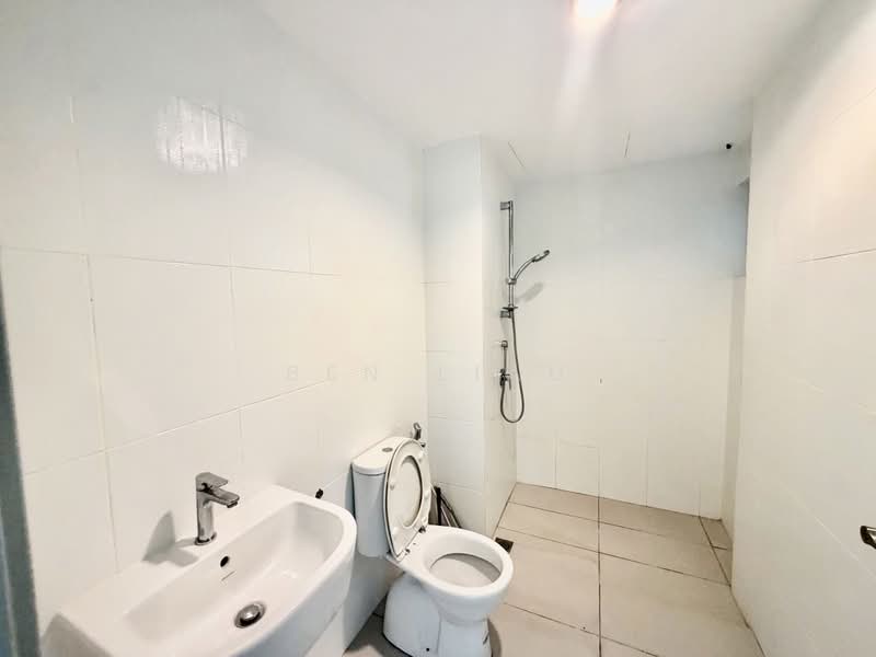 Kondominium untuk Disewa di The Latitude Condominium - Ben Liau - Bathroom - PropertyGuru.com.my