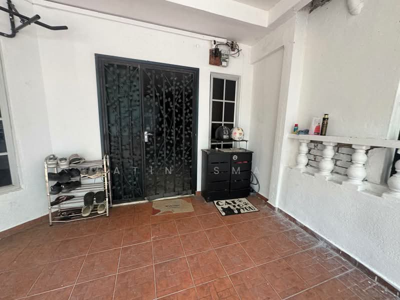Rumah Teres 2 Tingkat untuk Dijual di Seksyen 5 Wangsa Maju (Wangsa Maju) - Fatin Ismail - Entrance - PropertyGuru.com.my