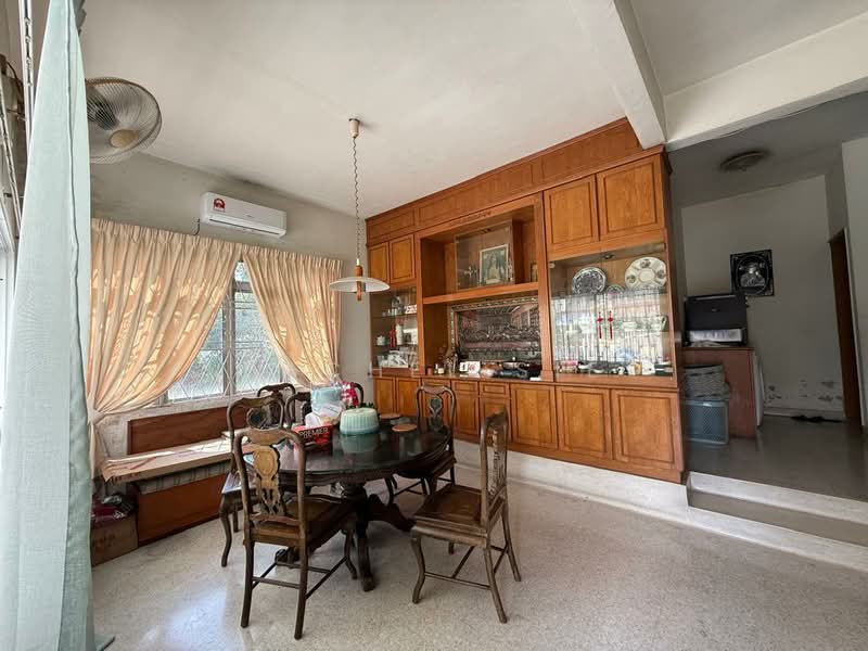 Rumah Berkembar untuk Dijual di SS3 (Petaling Jaya) - Rachel Sie - Dining Room - PropertyGuru.com.my