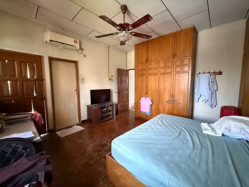 Rumah Berkembar untuk Dijual di SS3 (Petaling Jaya) - Rachel Sie - Bedroom - PropertyGuru.com.my