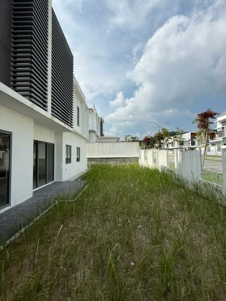 Semi-Detached House for Sale in Kajang (Selangor) - Tim Pang - Exterior - PropertyGuru.com.my