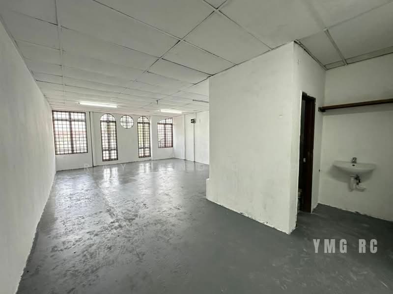 Shop for Rent in Klang (Selangor) - Raymond Choo - Interior - PropertyGuru.com.my