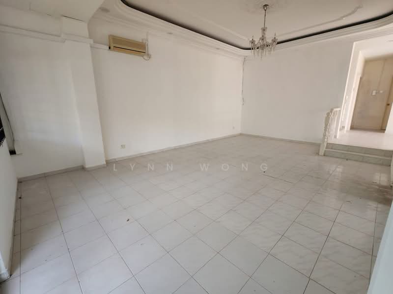 Semi-Detached House for Rent in Taman Molek (Johor Bahru) - Lynn Wong - PropertyGuru.com.my