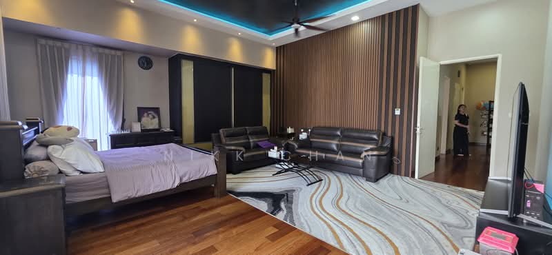 Semi-Detached House for Sale in Temasya Glenmarie (Glenmarie) - Nikk Chan - Bedroom - PropertyGuru.com.my