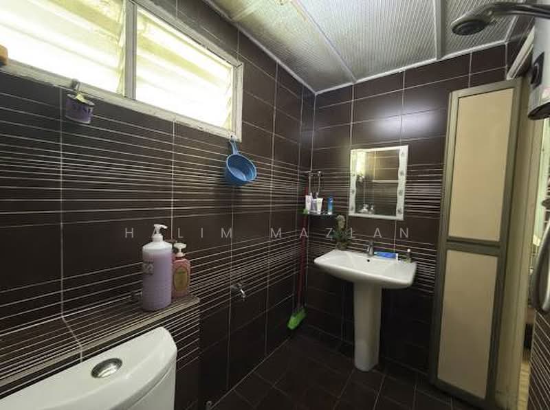 2-storey Terraced House for Sale in Seksyen 5 Wangsa Maju (Wangsa Maju) - Halim Mazlan - Bathroom - PropertyGuru.com.my