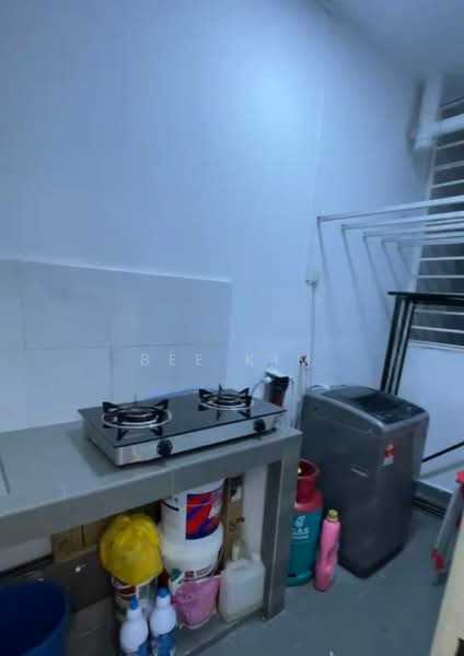 Condominium for Sale at Casa Residenza - Bee Kim - Kitchen - PropertyGuru.com.my