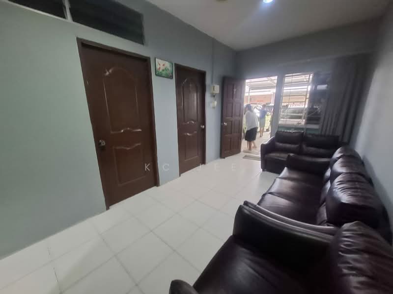 1-storey Terraced House for Rent in Stakan (Kuching) - KC Jee - PropertyGuru.com.my