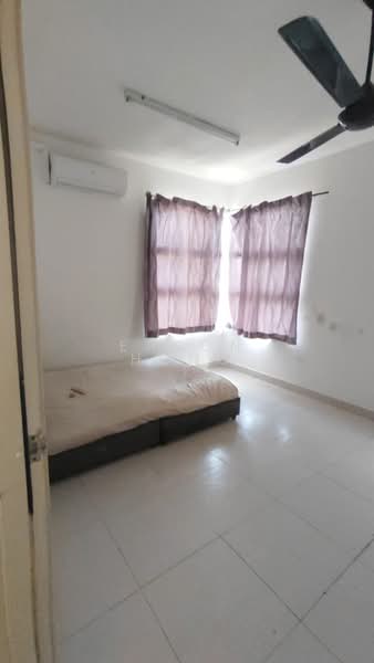 Servis Apartment untuk Disewa di Domain 2 @ NeoCyber - Eason Hong - Bedroom - PropertyGuru.com.my