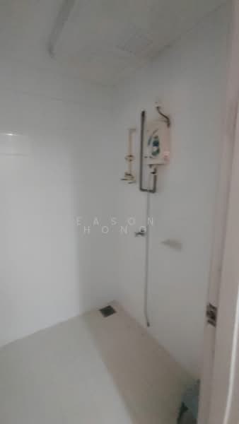 Servis Apartment untuk Disewa di Domain 2 @ NeoCyber - Eason Hong - Bathroom - PropertyGuru.com.my
