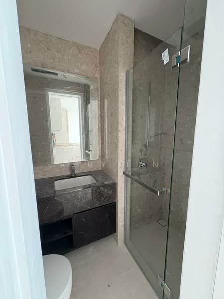Service Residence for Sale at Regent Suites @ Pavilion Damansara Heights - Abby Tan - Bathroom - PropertyGuru.com.my