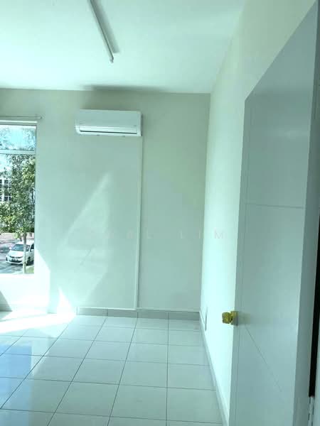 2.5-storey Terraced House for Sale in Bandar Seri Alam (Masai) - Karl Lim - Interior - PropertyGuru.com.my