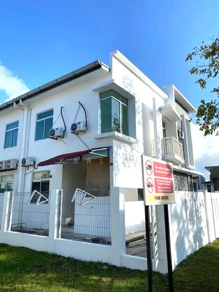 2.5-storey Terraced House for Sale in Bandar Seri Alam (Masai) - Karl Lim - Exterior - PropertyGuru.com.my