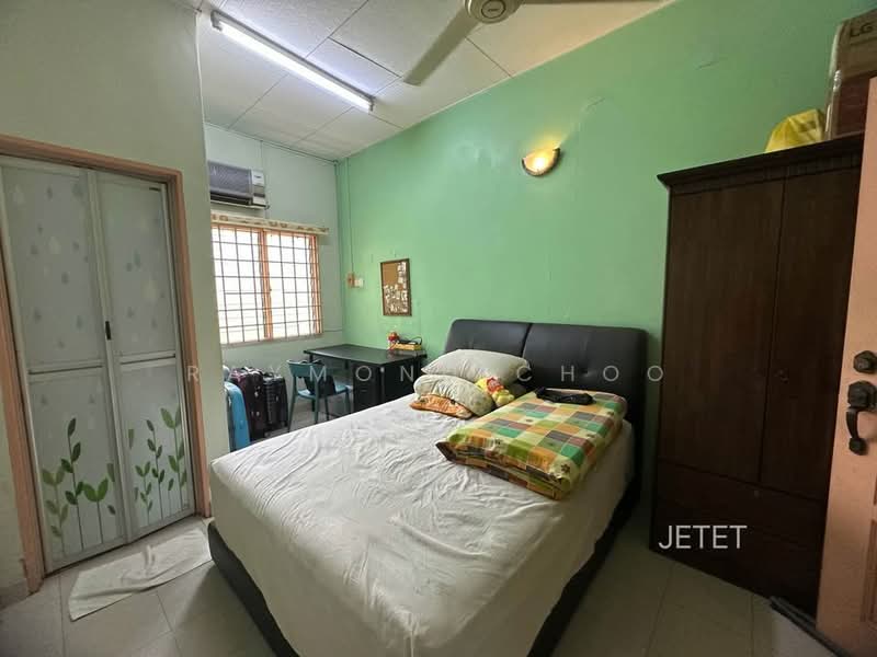 Rumah Teres 2 Tingkat untuk Dijual di Taman Klang Jaya (Klang) - Raymond Choo - Bedroom - PropertyGuru.com.my