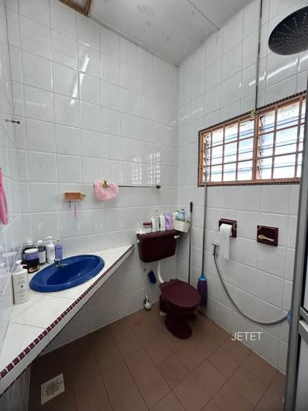 Rumah Teres 2 Tingkat untuk Dijual di Taman Klang Jaya (Klang) - Raymond Choo - Bathroom - PropertyGuru.com.my