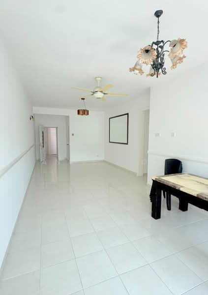 Kondominium untuk Dijual di Regency Heights Condo - Angie Khoo - Living Room - PropertyGuru.com.my