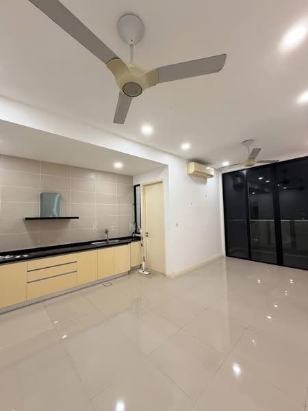 Service Residence for Rent at D'Pristine - Ken Sim - Kitchen - PropertyGuru.com.my