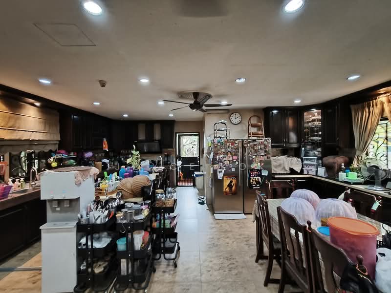 2-storey Terraced House for Sale in Usj 11 (Subang Jaya) - Joyce Kok - Kitchen - PropertyGuru.com.my