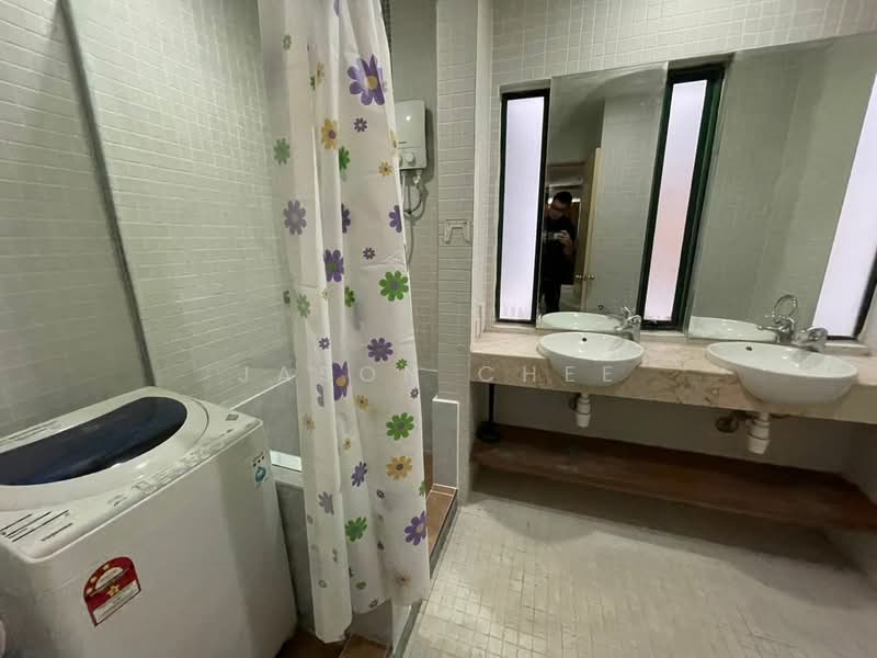 Condominium for Rent at 10 Semantan Suites - Jason Chee - Bathroom - PropertyGuru.com.my