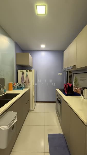 Servis Apartment untuk Dijual di Crescent Bay Suites (Teluk Bayu) - Amir Raziq - Kitchen - PropertyGuru.com.my