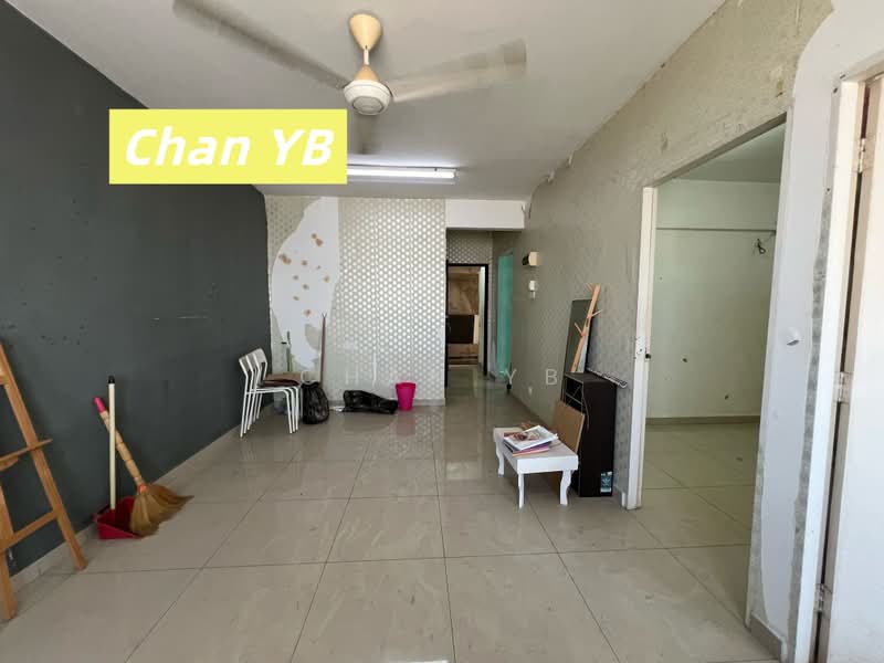 Flat for Sale at Mutiara Vista - Chan YB - Living Room - PropertyGuru.com.my