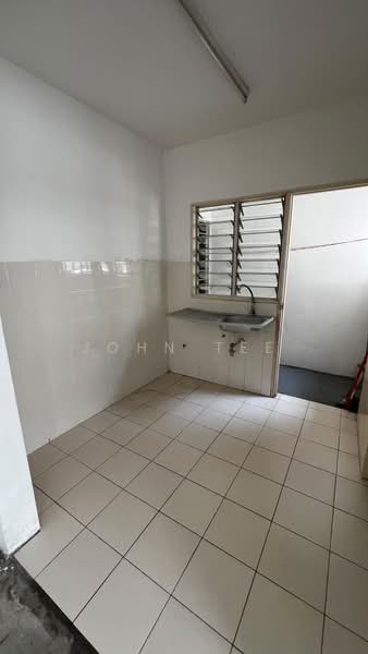Apartment for Rent at Pangsapuri Sentosa - John Tee - Kitchen - PropertyGuru.com.my