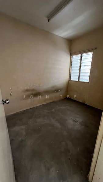 Apartment for Rent at Pangsapuri Sentosa - John Tee - Interior - PropertyGuru.com.my