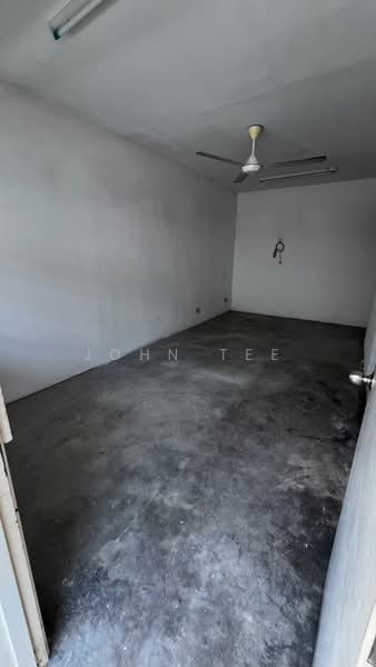 Apartment for Rent at Pangsapuri Sentosa - John Tee - Interior - PropertyGuru.com.my