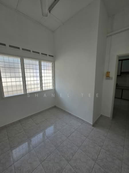 1-storey Terraced House for Sale in Taman Sri Kluang (Kluang) - Shanel Tee - Interior - PropertyGuru.com.my