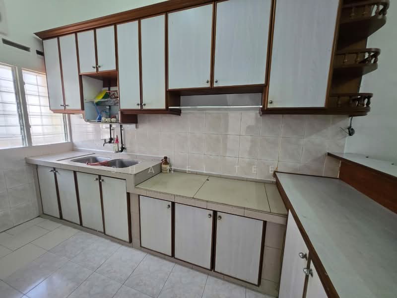 1-storey Terraced House for Sale in Taman Sri Kluang (Kluang) - Shanel Tee - Kitchen - PropertyGuru.com.my