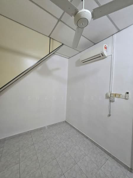 1-storey Terraced House for Sale in Taman Sri Kluang (Kluang) - Shanel Tee - Interior - PropertyGuru.com.my