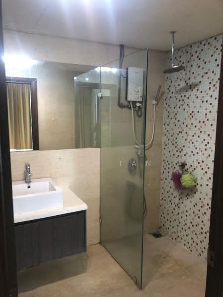 Servis Apartment untuk Disewa di Regalia Residence - Ben Tan - Bathroom - PropertyGuru.com.my