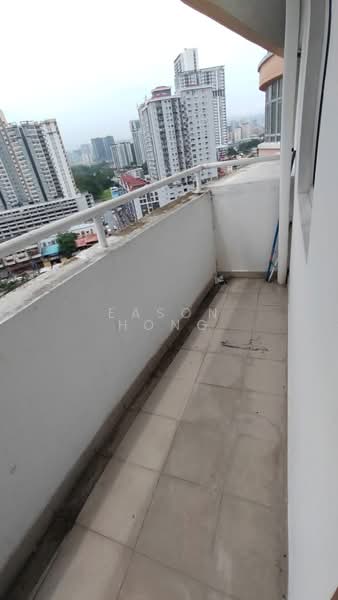 Servis Apartment untuk Disewa di Putra Majestik - Eason Hong - Balcony - PropertyGuru.com.my