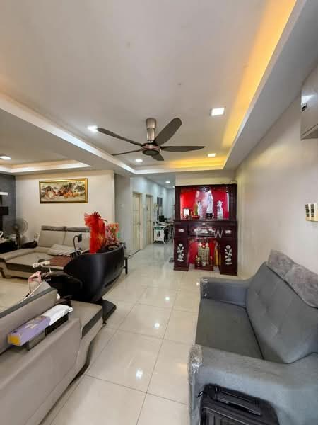 Rumah Teres 2 Tingkat untuk Dijual di Taman Kepong (Kepong) - Kiing TW - Living Room - PropertyGuru.com.my