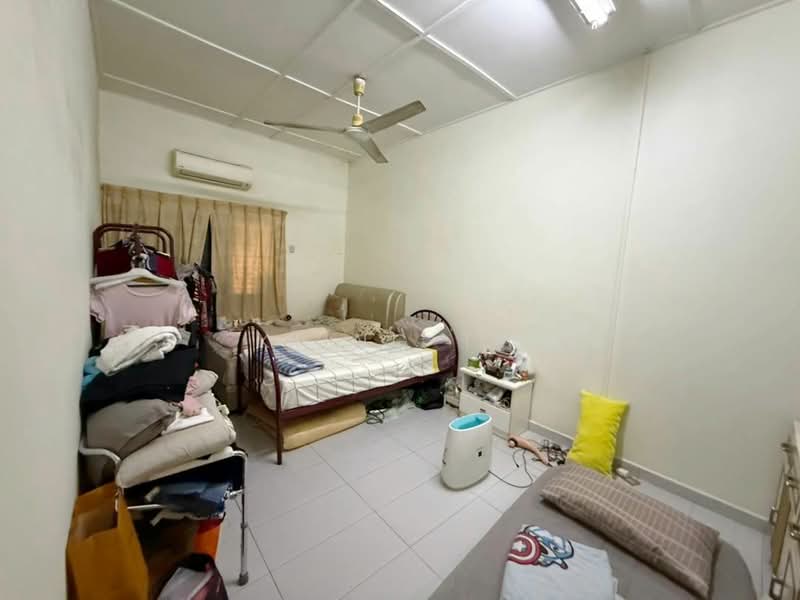 Rumah Teres 2 Tingkat untuk Dijual di Taman Kepong (Kepong) - Kiing TW - Bedroom - PropertyGuru.com.my