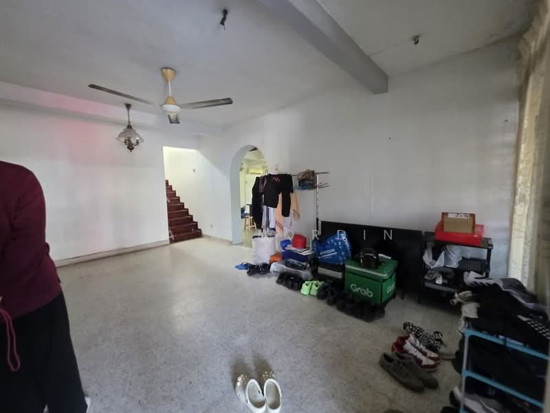 Rumah Teres 2 Tingkat untuk Dijual di SS3 (Petaling Jaya) - Sa'a Nordin - Living Room - PropertyGuru.com.my