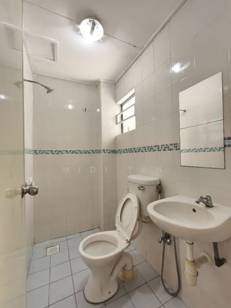 Rumah Teres untuk Disewa di Puchong (Selangor) - Midi Tan - Bathroom - PropertyGuru.com.my