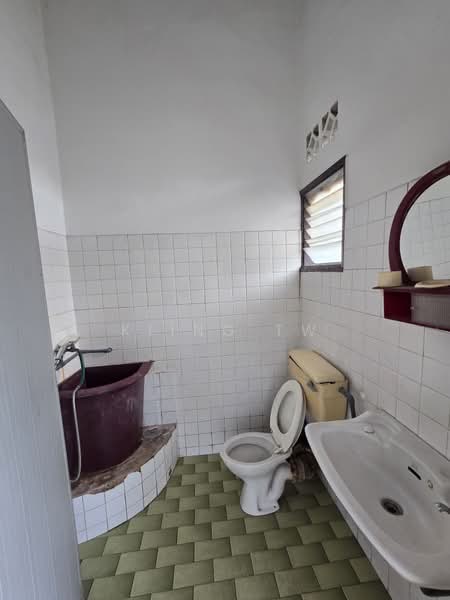 Rumah Teres 2-Tingkat untuk Dijual di Kepong (Kuala Lumpur) - Kiing TW - Bathroom - PropertyGuru.com.my