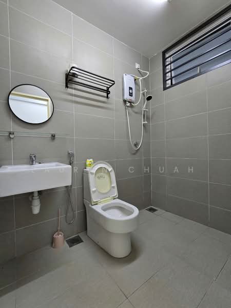 Rumah Teres 2 Tingkat untuk Disewa di Bandar Sri Sendayan (Negeri Sembilan) - Lauran Chuah - Bathroom - PropertyGuru.com.my