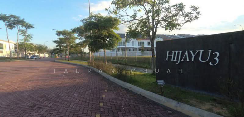 Rumah Teres 2 Tingkat untuk Disewa di Bandar Sri Sendayan (Negeri Sembilan) - Lauran Chuah - Exterior - PropertyGuru.com.my