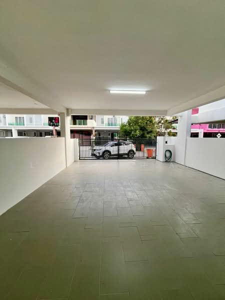 Rumah Teres 2 Tingkat untuk Disewa di Bandar Sri Sendayan (Negeri Sembilan) - Lauran Chuah - Exterior - PropertyGuru.com.my