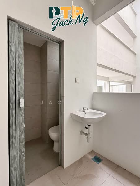 Condominium for Sale at Bayu Residence - Jack Ng - Bathroom - PropertyGuru.com.my