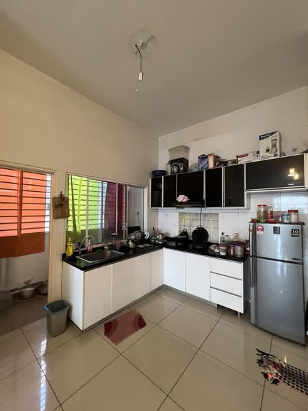 Pangsapuri untuk Dijual di Nusa Heights (Nusa Puncak) - Amir Raziq - Kitchen - PropertyGuru.com.my