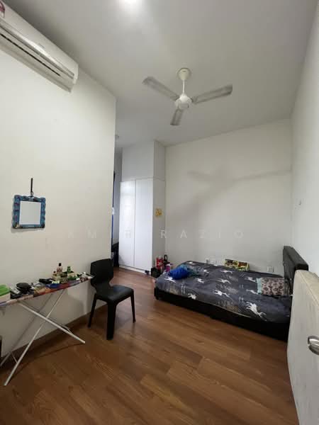 Pangsapuri untuk Dijual di Nusa Heights (Nusa Puncak) - Amir Raziq - Bedroom - PropertyGuru.com.my