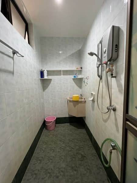 Rumah Teres 2 Tingkat untuk Dijual di Jelutong (Penang) - Mervyn Seah - Bathroom - PropertyGuru.com.my