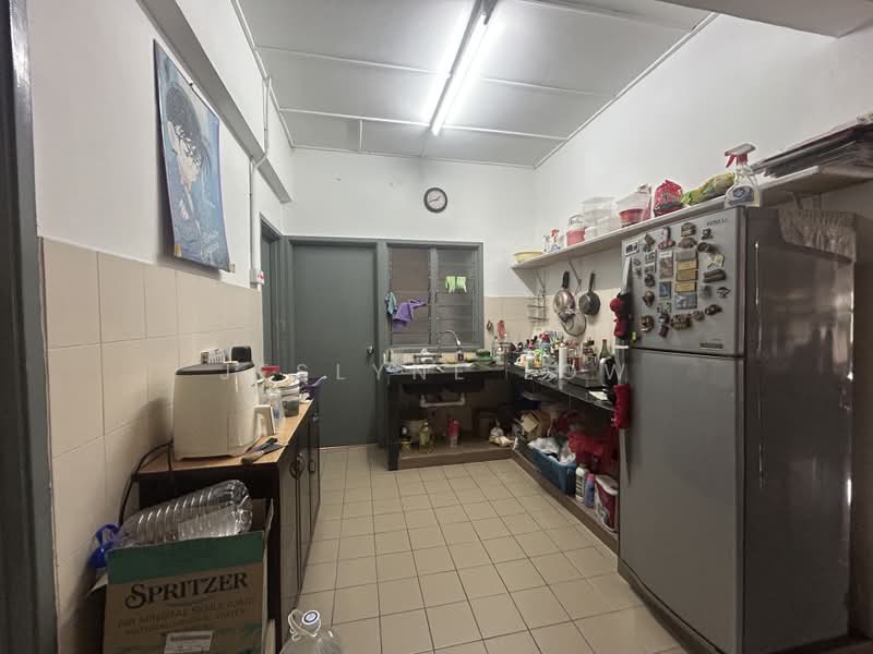 Rumah Flat untuk Dijual di Taman Usahawan Kepong - Jeslyne Low - Kitchen - PropertyGuru.com.my